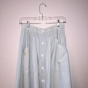 American Apparel denim midi skirt (size Small)